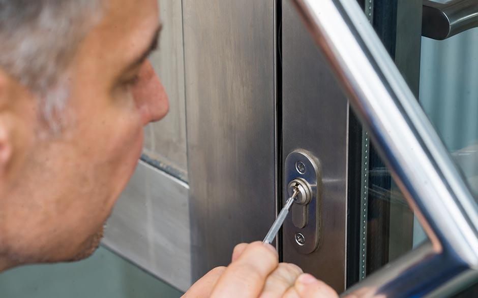 comment changer une serrure de porte d'entrée Brie-Comte-Robert